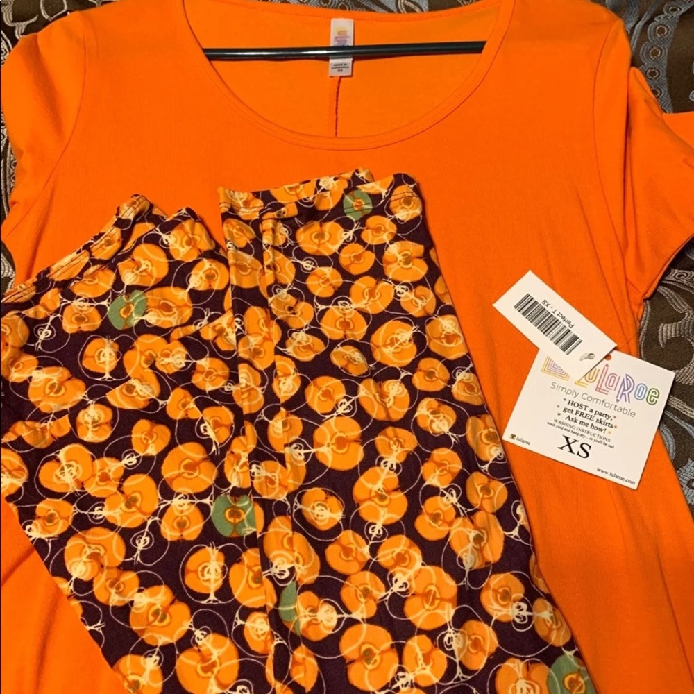 Lularoe T-shirt and leggings